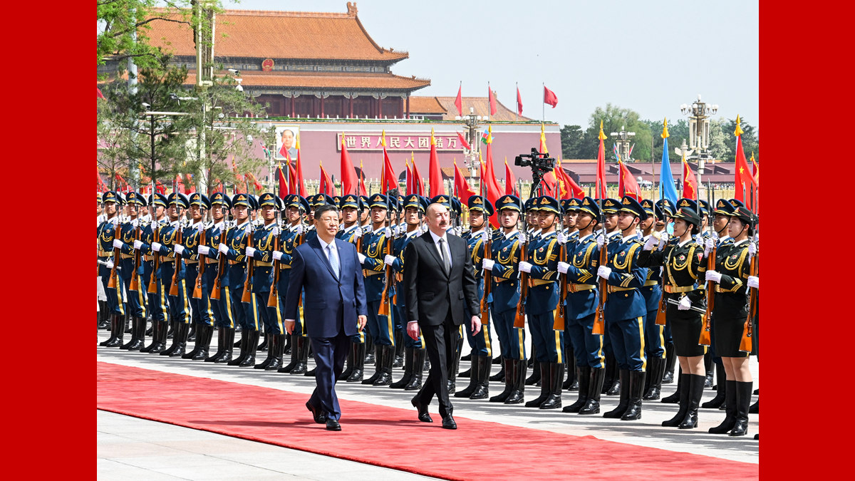 习近平同阿塞拜疆总统会谈