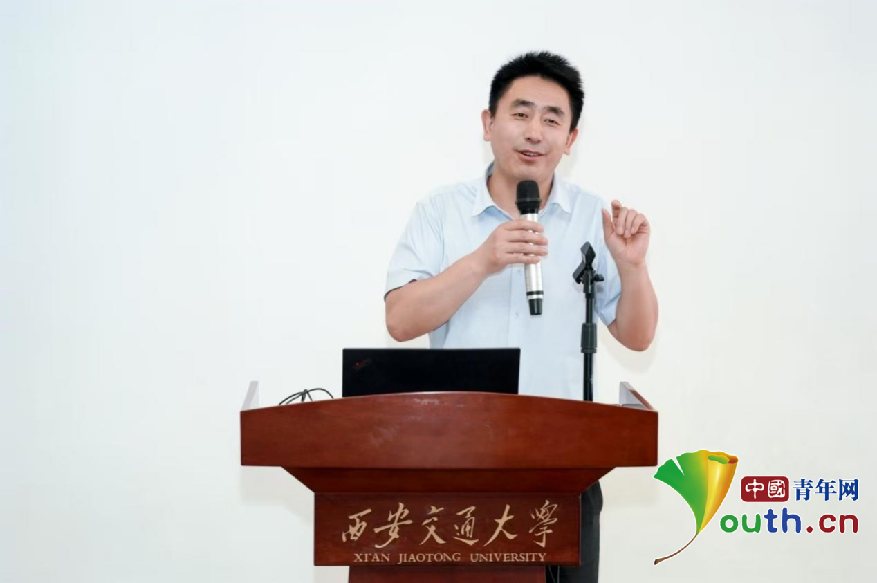 【青春华章·向西而歌】燕连福:上学生喜欢听、听得懂的思政课