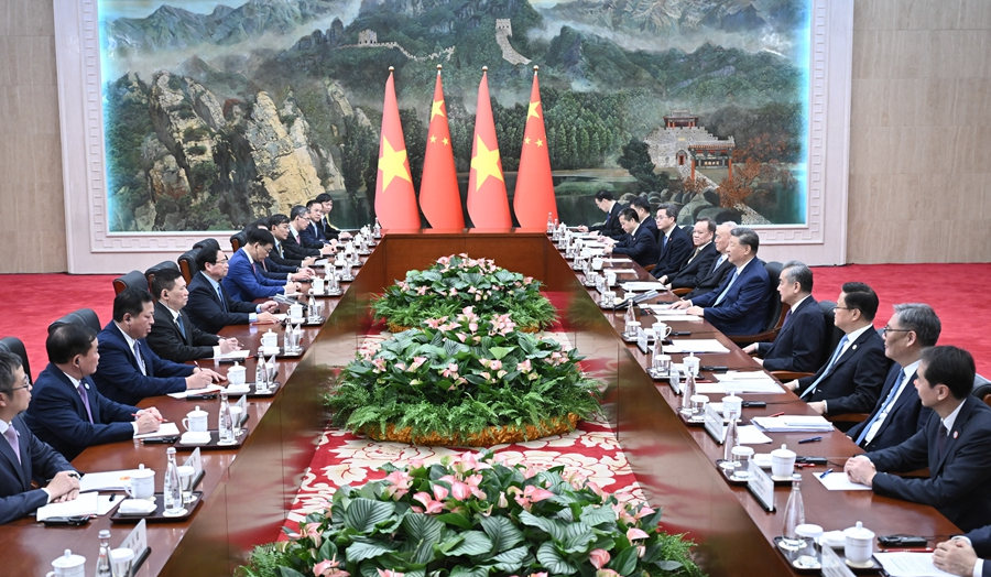 习近平会见越南总理
