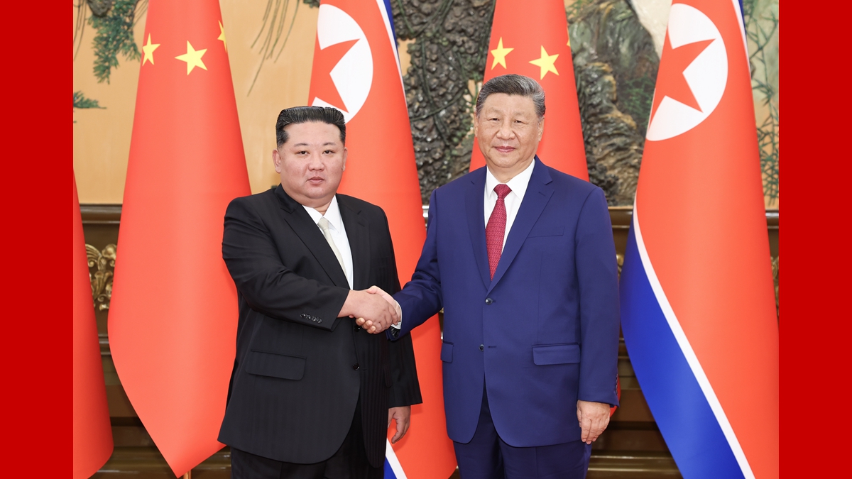 习近平同朝鲜劳动党总书记、国务委员长金正恩举行会谈