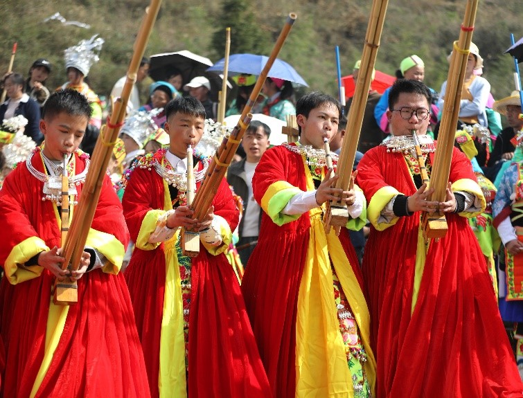 贵州龙里：苗族“跳月”闹新春